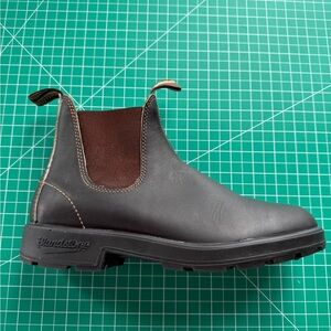 Blundstone Men’s Chukka Boot - Dark Brown with Black Sole